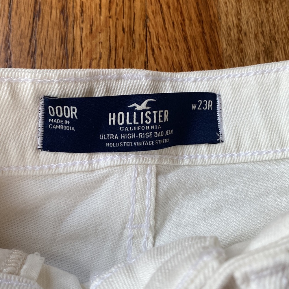 Holister Ulta High Rose Dad Jean - Picture 5 of 7